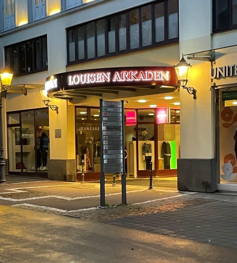 Louisenarkaden-Leuchtbuchstaben-2 - KopieAktuellesWillkommen im Einkaufsglück